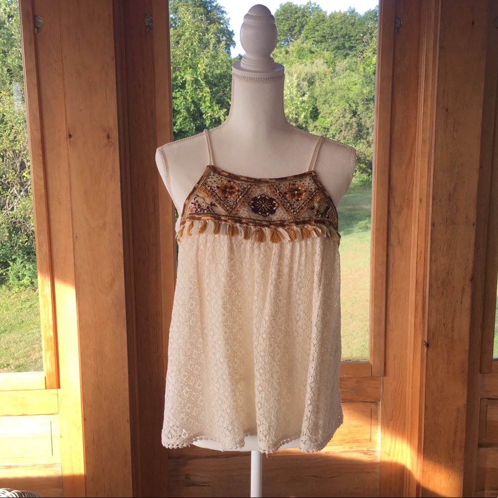 HD in Paris embroidered top  size 6